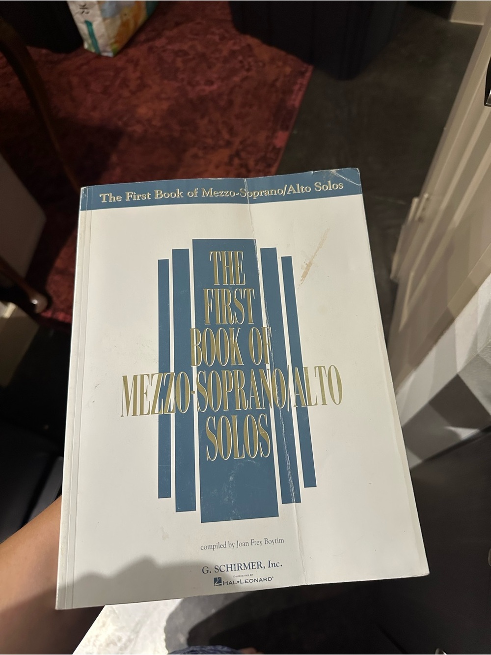 The First Book of Mezzo-Soprano/Alto Solos - White and Blue